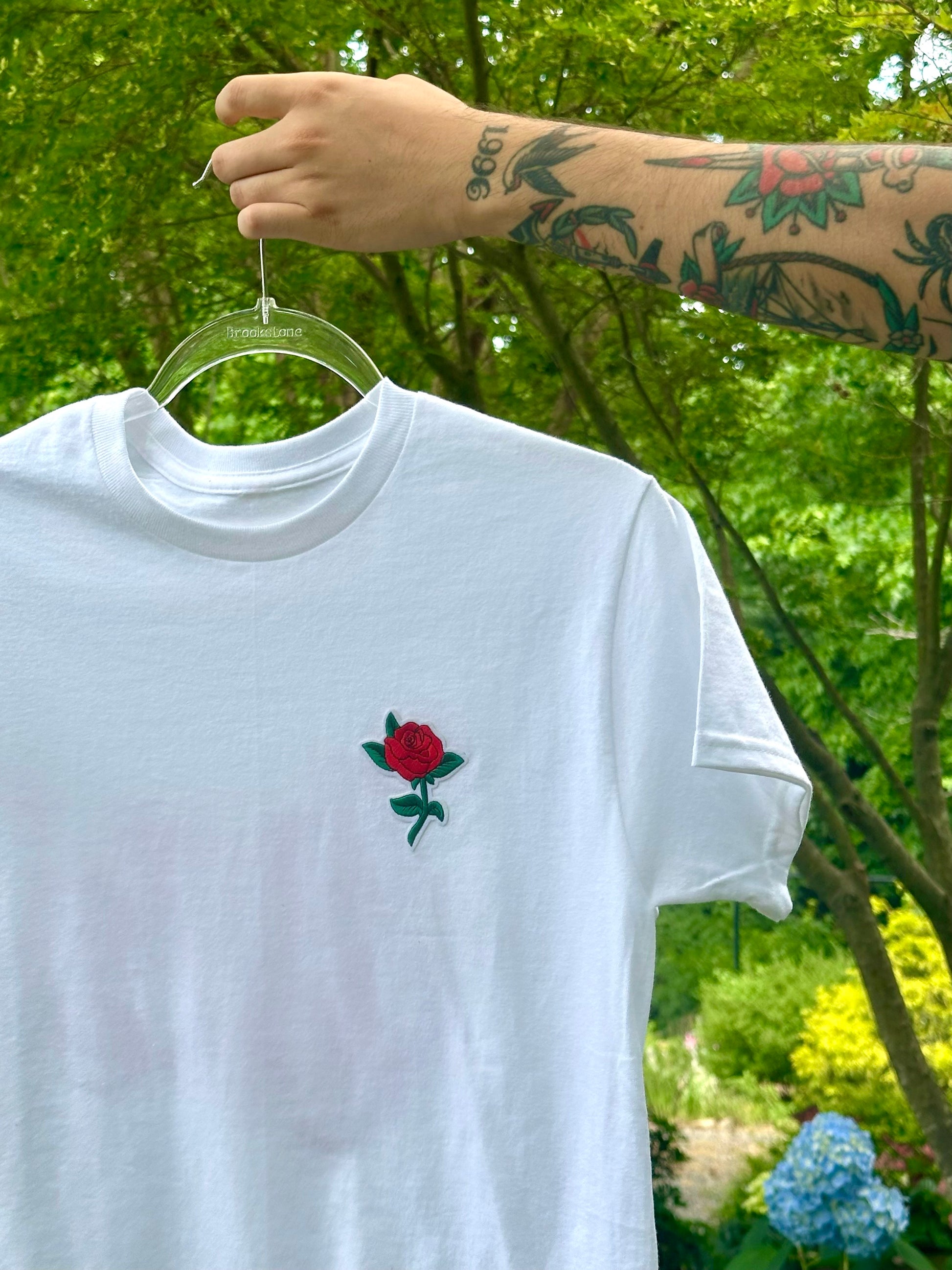 LA VIE EN ROSE TEE