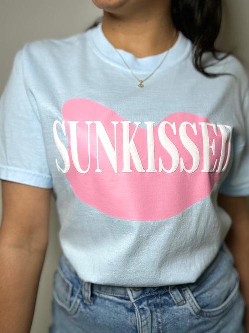 Baby blue tee with puffy sunkissed design